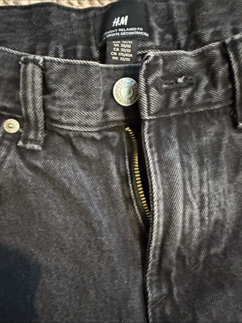 H&M Men's Charcoal Straight-Leg Jeans